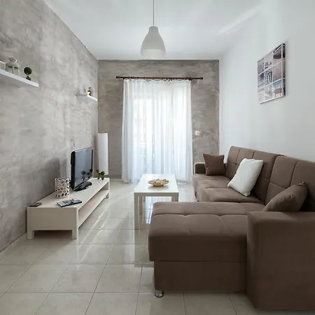 Yiannis Apartment